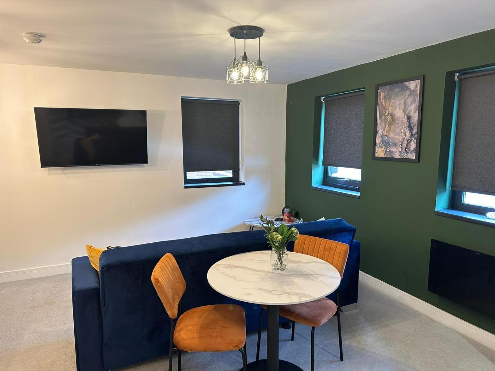 Newark House Premium Apartments With Sofa Beds - Wifi - Free Parking - Perfect For Contractors! 彼得伯勒 外观 照片